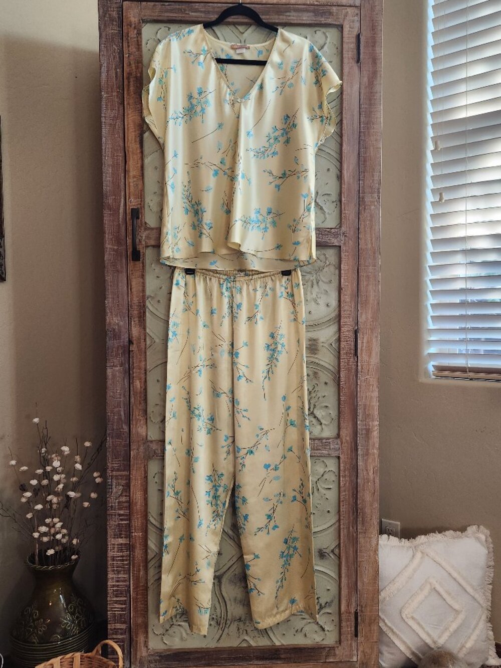 Sensara Yellow Satin w/Blue Floral 2-piece Pajama Set | Top XL, Pant M
